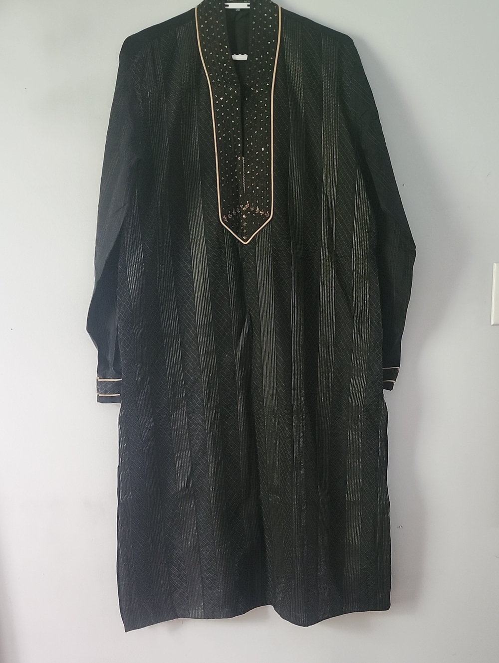 Black & Gold Embroidered Kurta | XL | Long Tunic | Indian Fashion 🖤✨